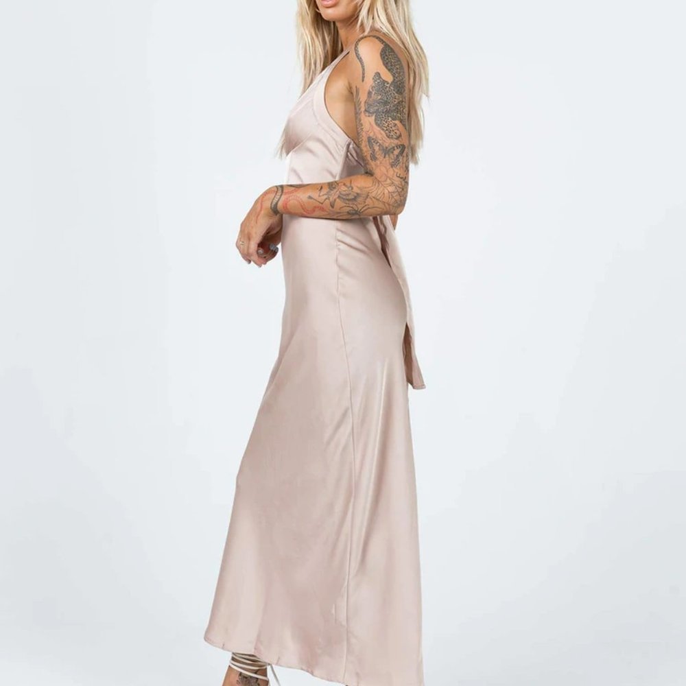 Cl#2 NEW PRINCESS POLLY OLIVIA MIDI DRESS IN BEIGE